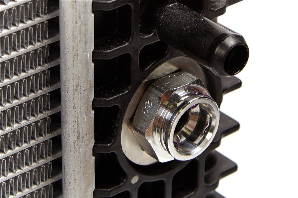 GM Genuine Parts Radiator 15258918 — image 3